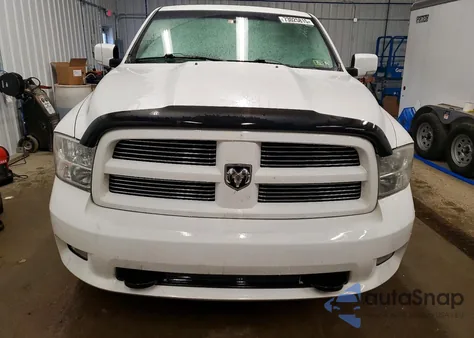 2010 Dodge Ram 1500 z USA, uszkodzony, nr VIN 1D7RV1GT0AS210236